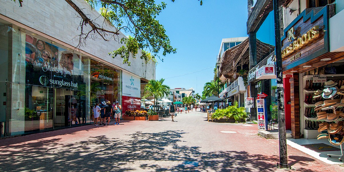 4 Playa del Carmen Condos for Sale near 5th Avenue