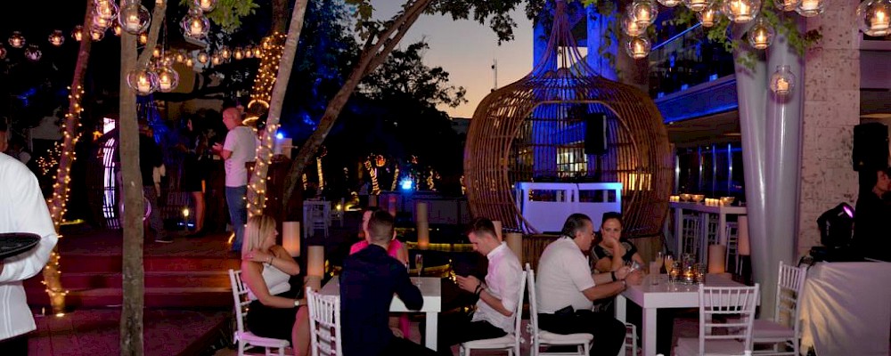 NUEVOS RESTAURANTES DE LUJO EN THE FIVES PLAYA DEL CARMEN