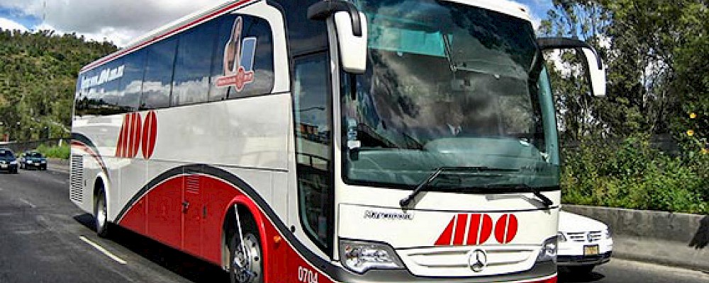 ¿HAY UN SERVICIO DE AUTOBÚS DESDE EL AEROPUERTO DE CANCÚN A LA REGIÓN INMOBILIARIA DE PLAYA DEL CARMEN?