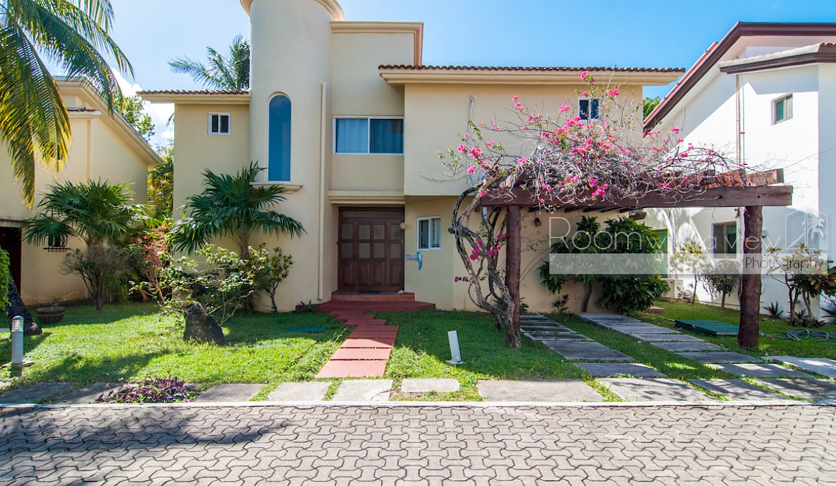 Playa Del Carmen Real Estate Listing | Casa Guacamaya