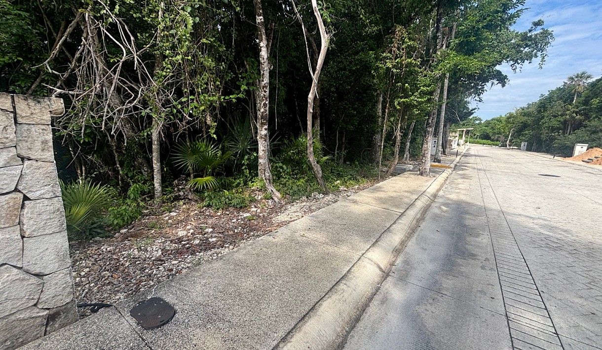 Tulum Country Club Real Estate Listing | Lote 76 Lagos