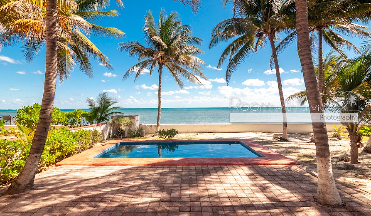 Puerto Morelos Real Estate Listing | Casa Coco Mani & Lot