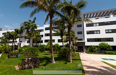 Playa Del Carmen Real Estate Listing | Nick Price C201