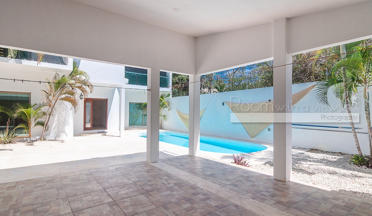 Playa Del Carmen Real Estate Listing | Casa Los Almendros