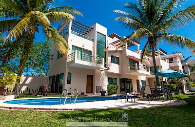 Puerto Aventuras Real Estate Listing | Villa Paraiso de Golf II