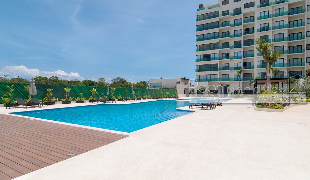 Playa Del Carmen Real Estate Listing | Valle Aurora 3 Bedrooms PH with private pool