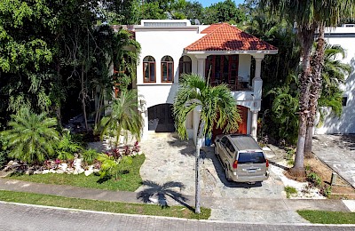Playacar Real Estate Listing | Casa Manantial