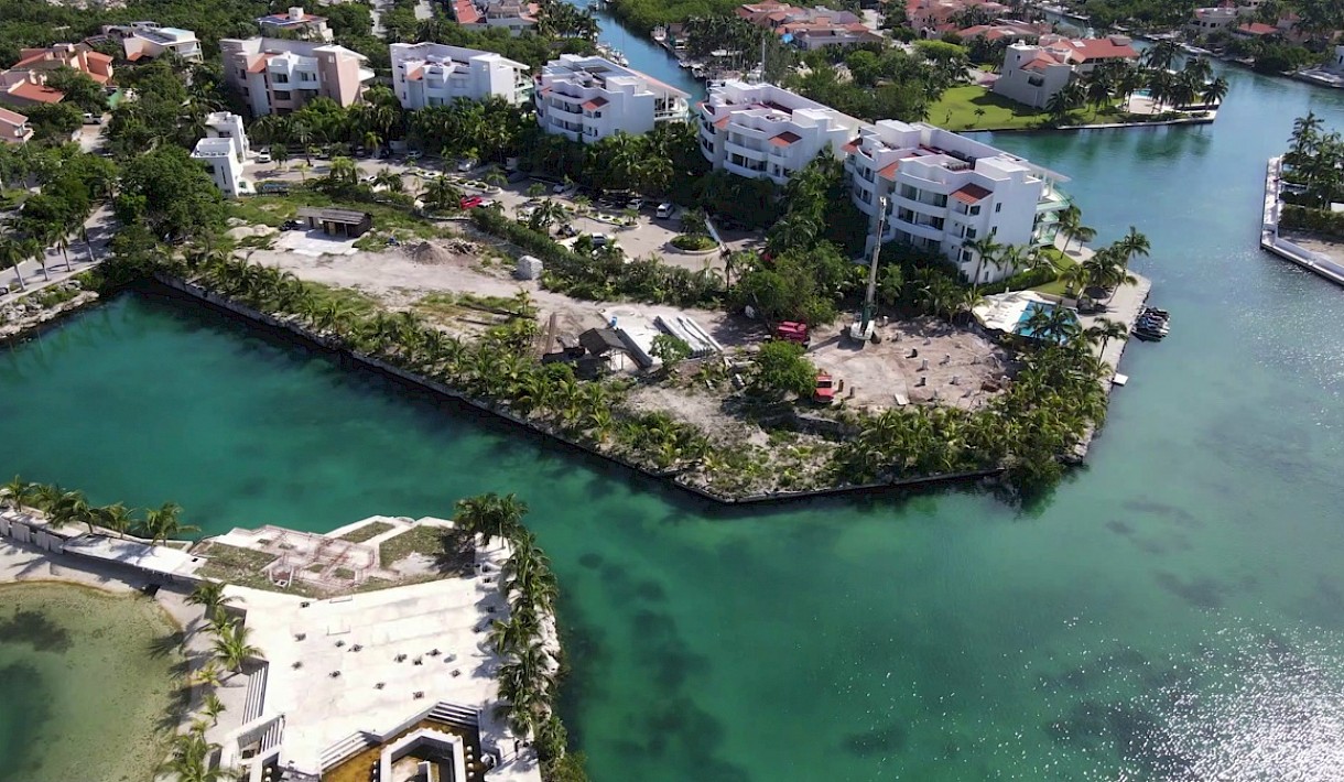 Grand Peninsula Puerto Aventuras Condo for sale in Puerto Aventuras