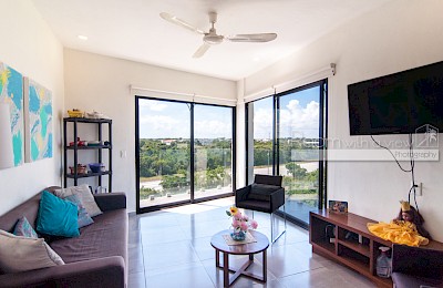 Playa Del Carmen Real Estate Listing | Zulim el último piso