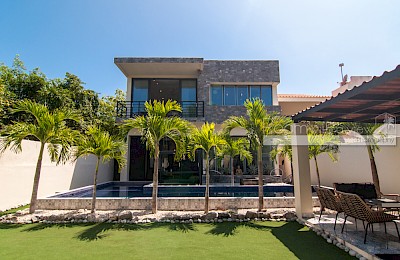 Puerto Aventuras Real Estate Listing | Casa Yalku 4 bed