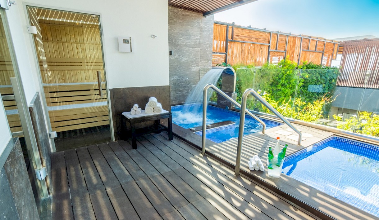 Playa Del Carmen Real Estate Listing | The Fives Downtown-Studio